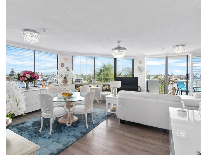 10/2916 Gold Coast Highway, Surfers Paradise QLD 4217