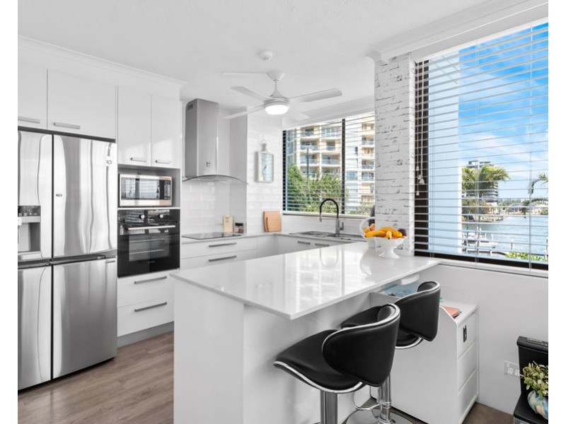 10/2916 Gold Coast Highway, Surfers Paradise QLD 4217