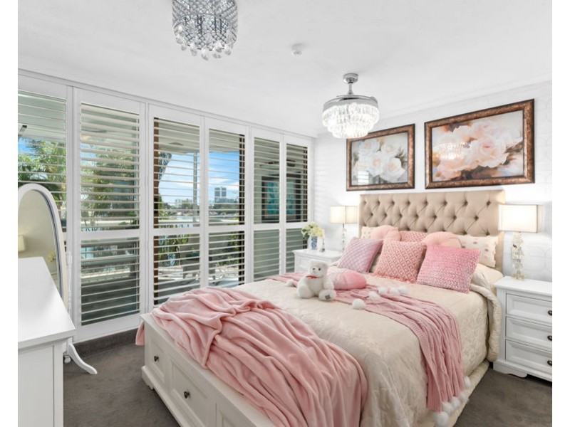 10/2916 Gold Coast Highway, Surfers Paradise QLD 4217