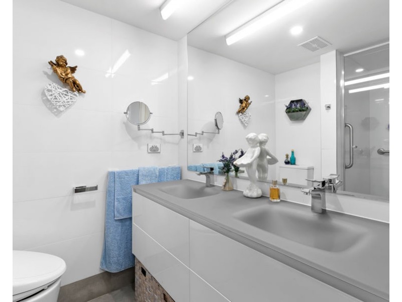 10/2916 Gold Coast Highway, Surfers Paradise QLD 4217