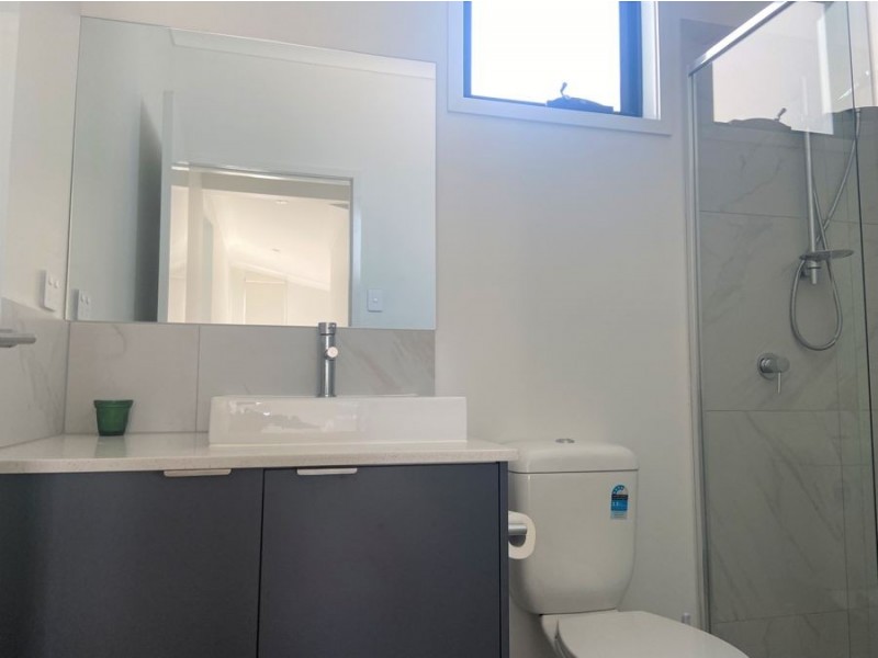 1 /200 Southport Nerang Road, Southport QLD 4215