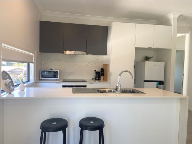 2 /200 Southport Nerang Road, Southport QLD 4215