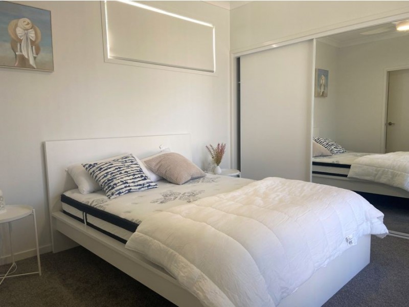 2 /200 Southport Nerang Road, Southport QLD 4215