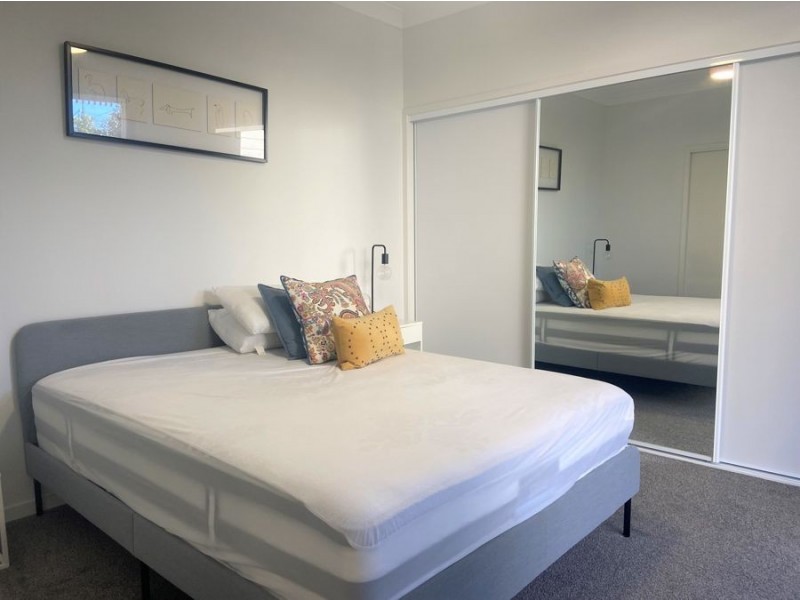 2 /200 Southport Nerang Road, Southport QLD 4215