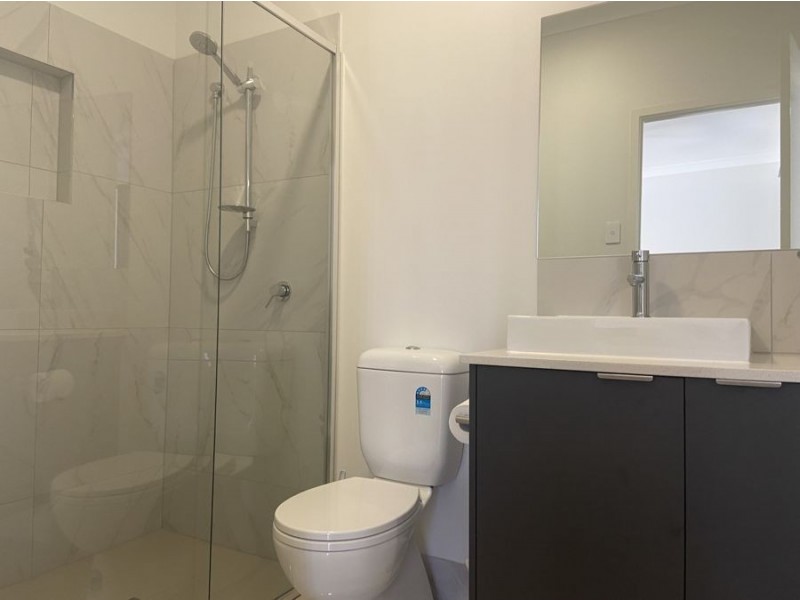 2 /200 Southport Nerang Road, Southport QLD 4215