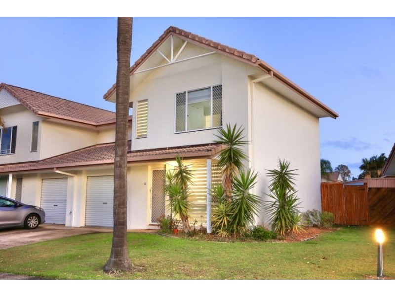 52/2 St Kevins Avenue, Benowa QLD 4217