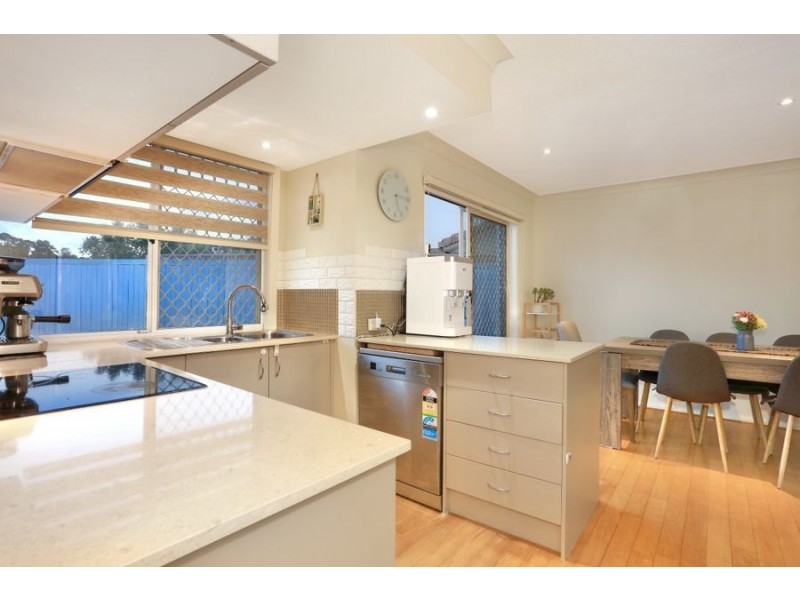 52/2 St Kevins Avenue, Benowa QLD 4217
