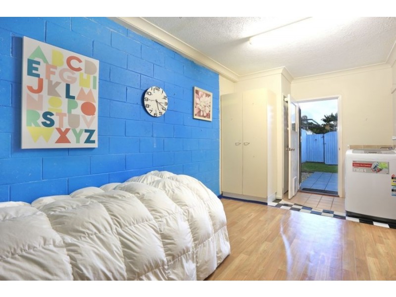 52/2 St Kevins Avenue, Benowa QLD 4217