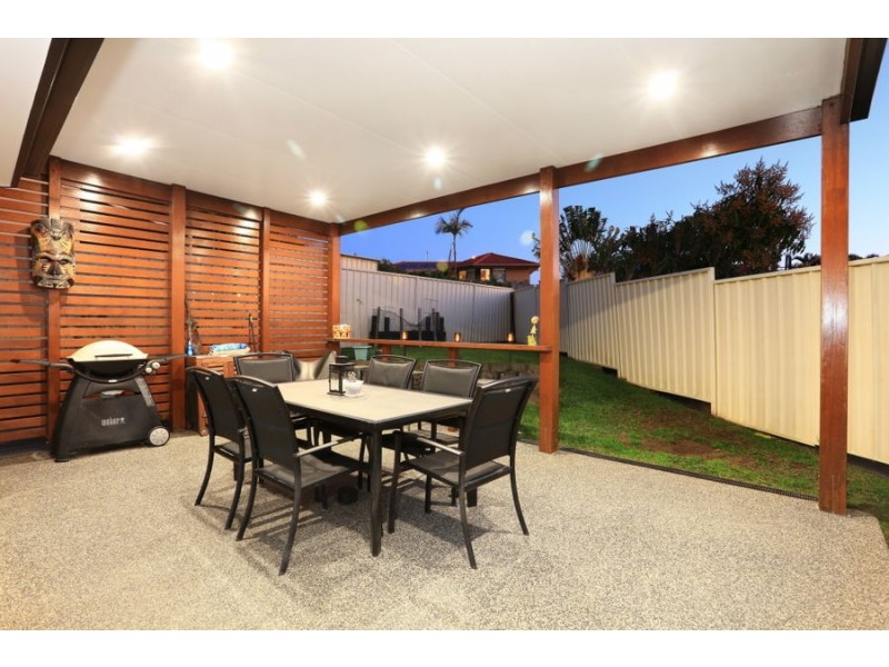 7 Zeller Crescent, Arundel QLD 4214