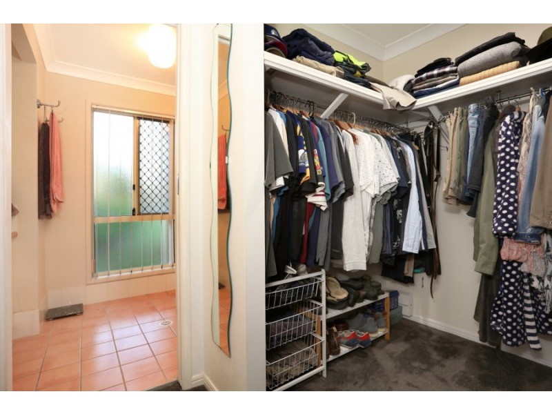 7 Zeller Crescent, Arundel QLD 4214