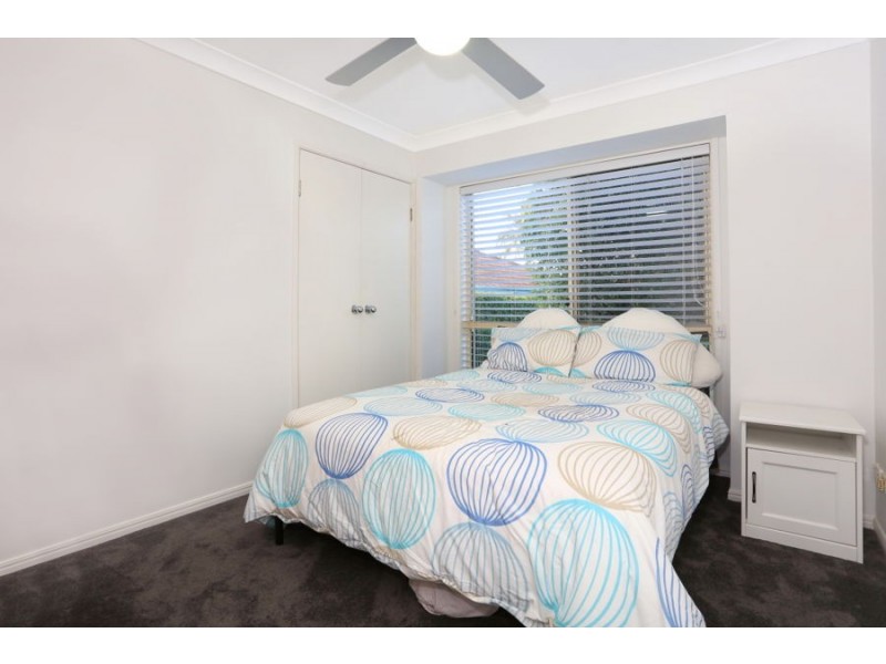 7 Zeller Crescent, Arundel QLD 4214