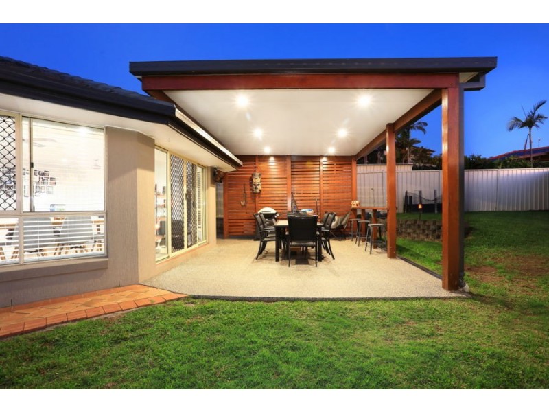 7 Zeller Crescent, Arundel QLD 4214