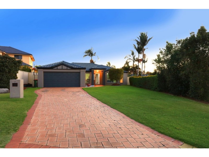 7 Zeller Crescent, Arundel QLD 4214