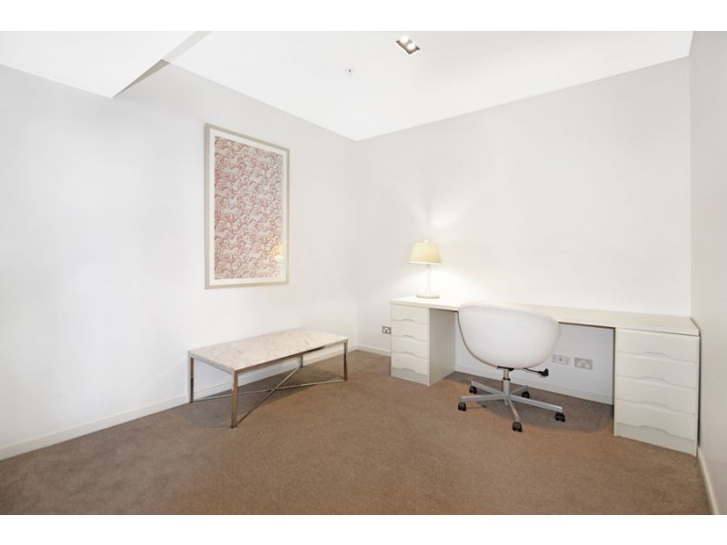 604/89 Surf Parade, Broadbeach QLD 4218