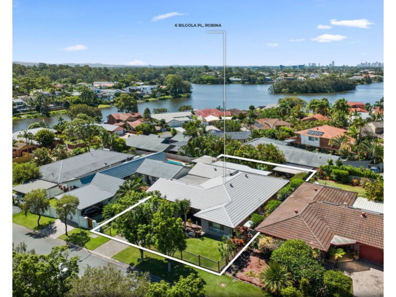 6 Bilgola Place, Robina QLD 4226