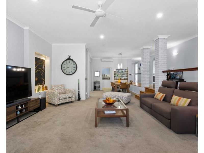 6 Bilgola Place, Robina QLD 4226