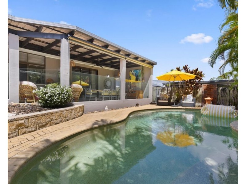6 Bilgola Place, Robina QLD 4226
