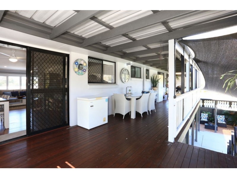 12 Echlin Street, Labrador QLD 4215