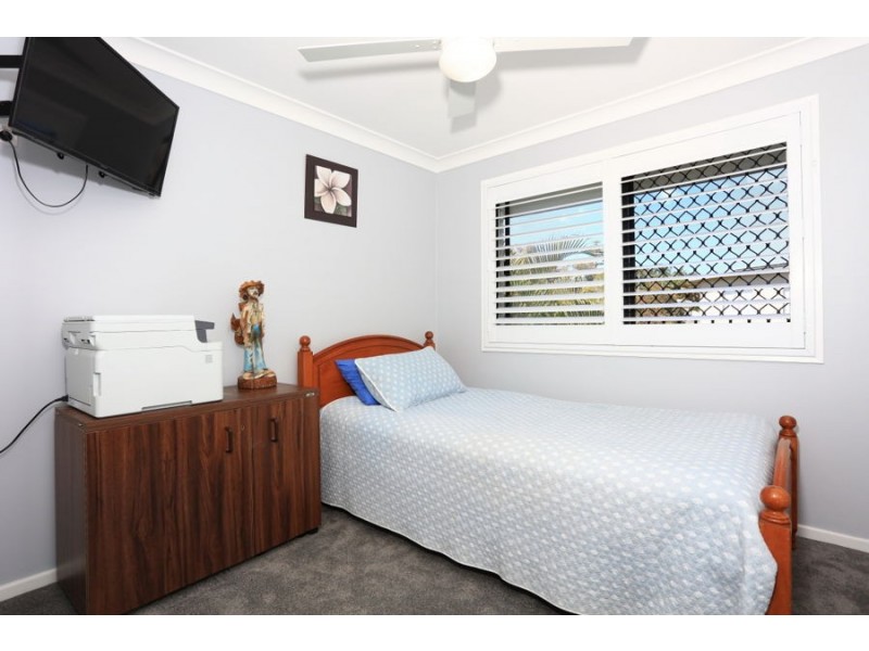 12 Echlin Street, Labrador QLD 4215