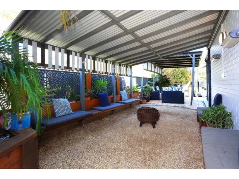 12 Echlin Street, Labrador QLD 4215