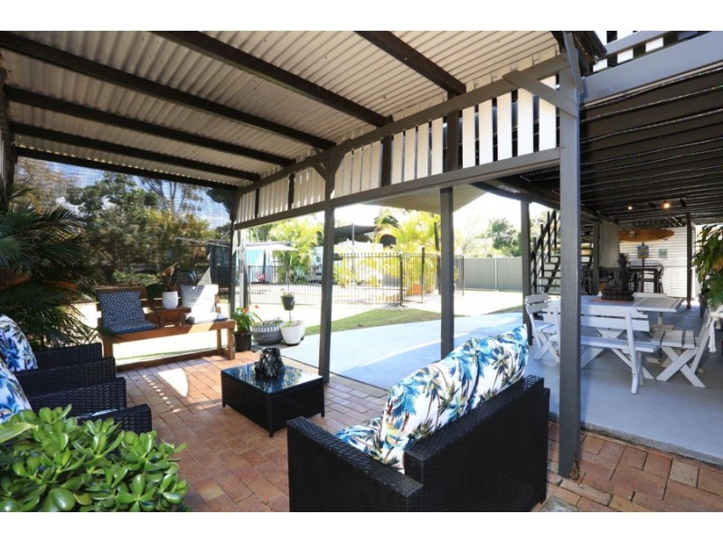 12 Echlin Street, Labrador QLD 4215