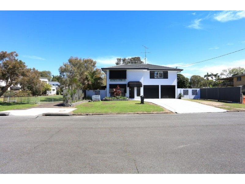 12 Echlin Street, Labrador QLD 4215