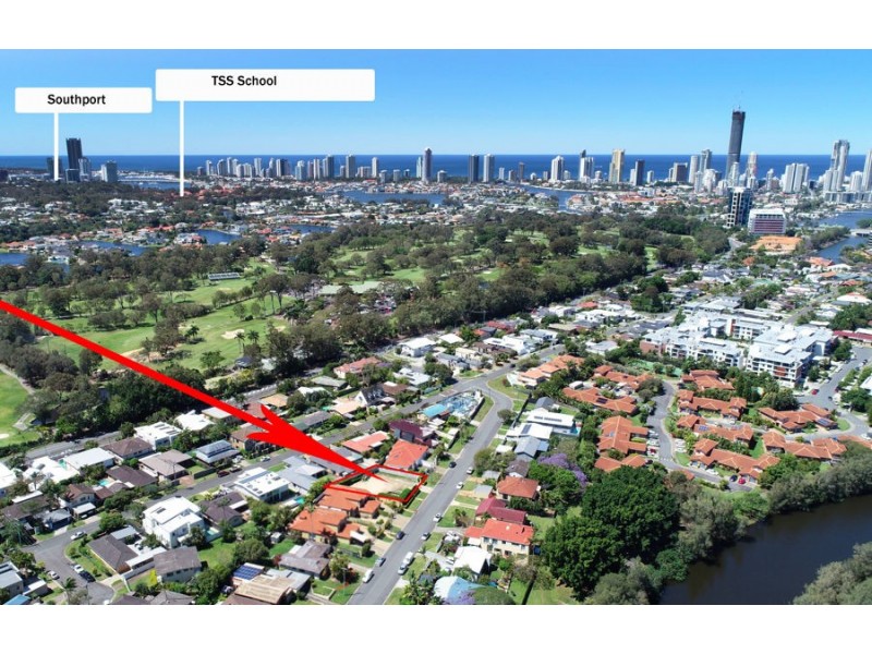 14 Poinciana Crescent, Bundall QLD 4217