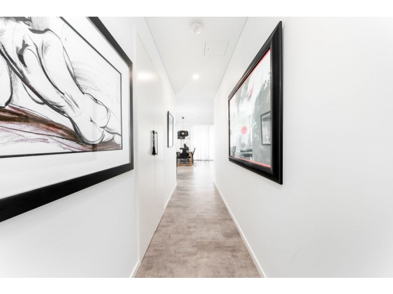 501/89 Surf Parade, Broadbeach QLD 4218