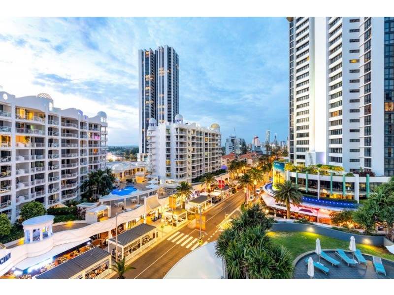 501/89 Surf Parade, Broadbeach QLD 4218