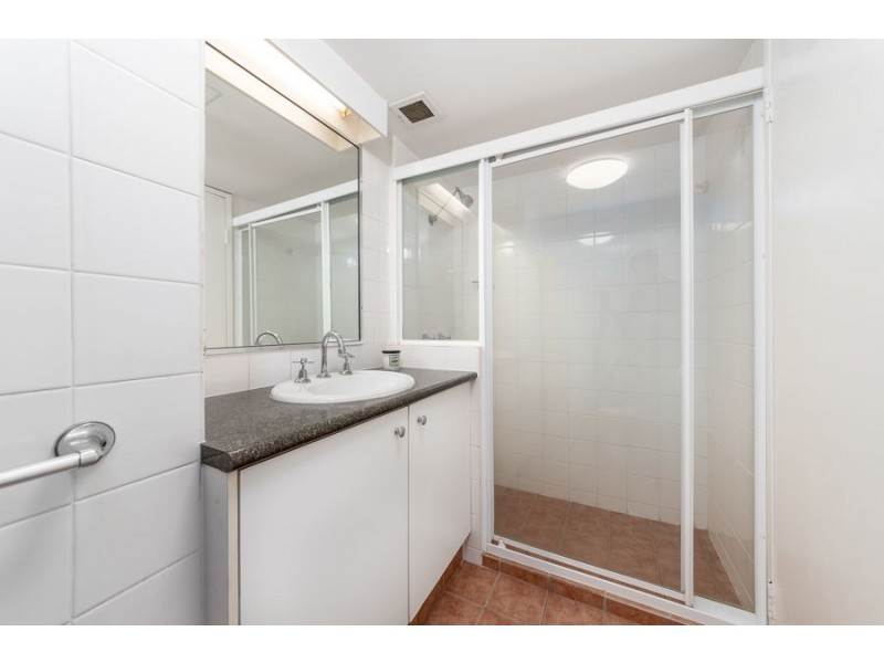 14/22 Armrick Ave, Broadbeach QLD 4218