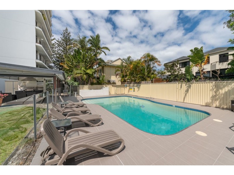 14/22 Armrick Ave, Broadbeach QLD 4218