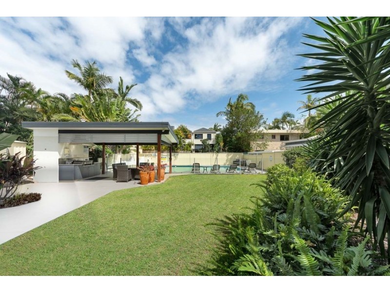 14/22 Armrick Ave, Broadbeach QLD 4218