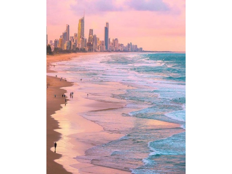 14/22 Armrick Ave, Broadbeach QLD 4218