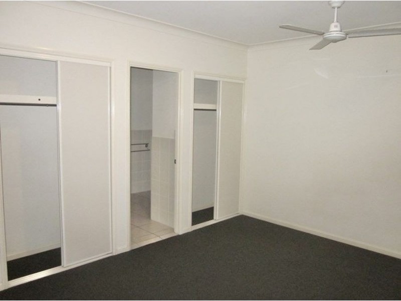4 Devco Place, Ashmore QLD 4214