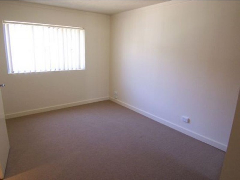 11 /148 High Street, Southport QLD 4215