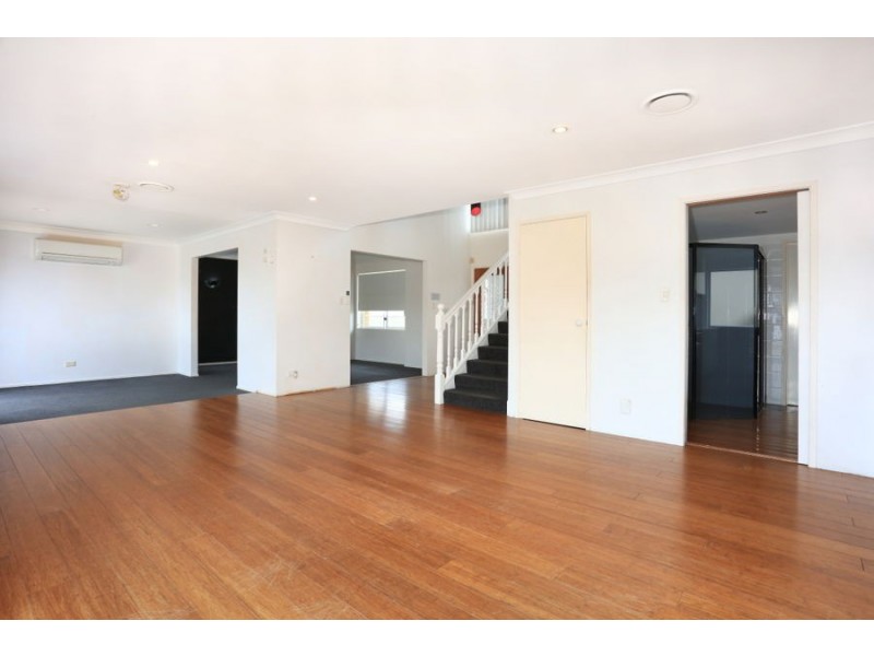 11 Flamingo Key, Broadbeach Waters QLD 4218