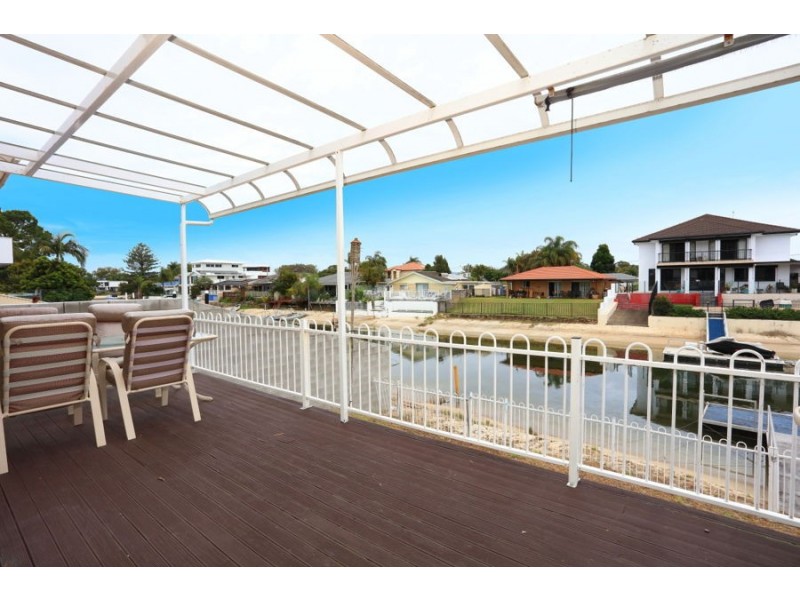 11 Flamingo Key, Broadbeach Waters QLD 4218