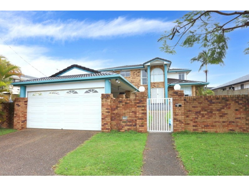 11 Flamingo Key, Broadbeach Waters QLD 4218