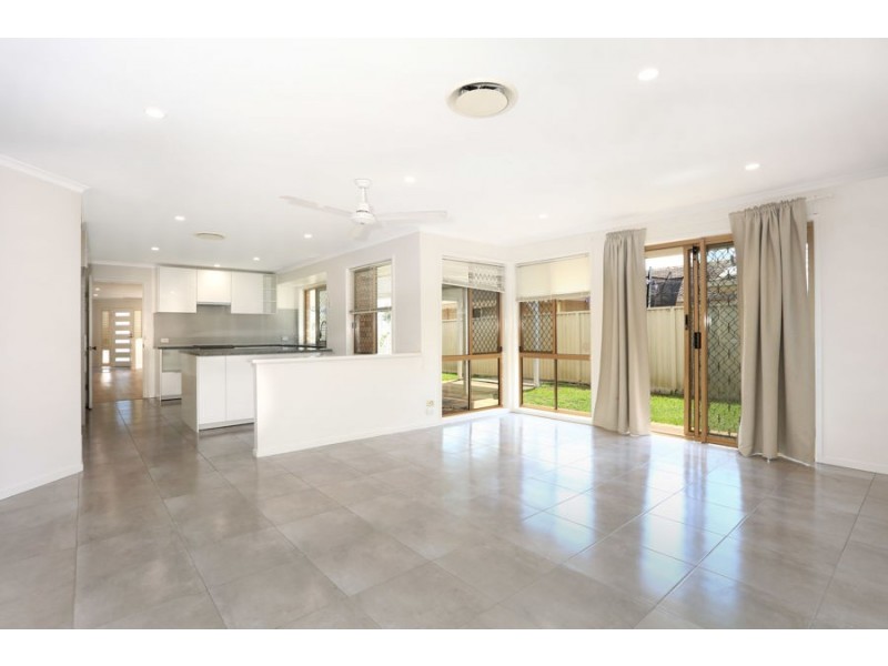 43 Cottesloe Drive, Robina QLD 4226