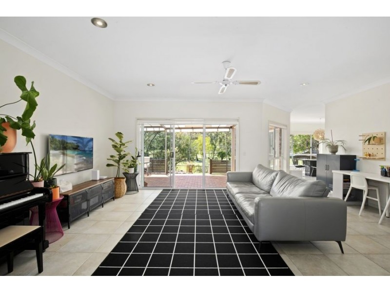 34 Greg Norman Crescent, Parkwood QLD 4214