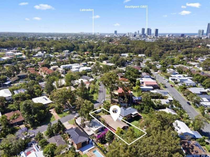 16 Golden Crescent, Southport QLD 4215