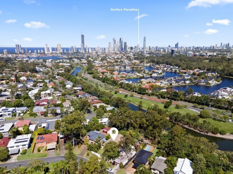 16 Golden Crescent, Southport QLD 4215