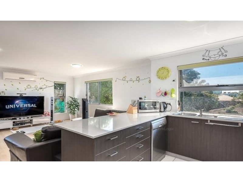 12/24-26 Proud Street, Labrador QLD 4215