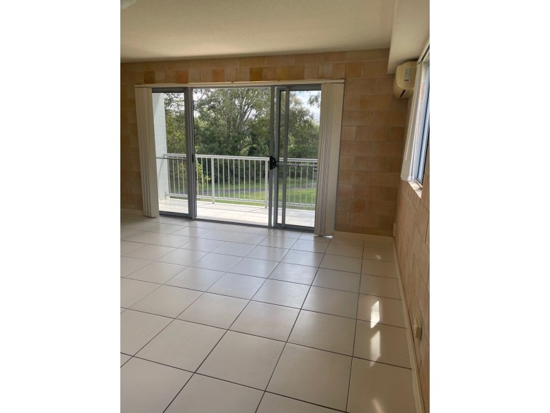 4 /148 High Street, Southport QLD 4215