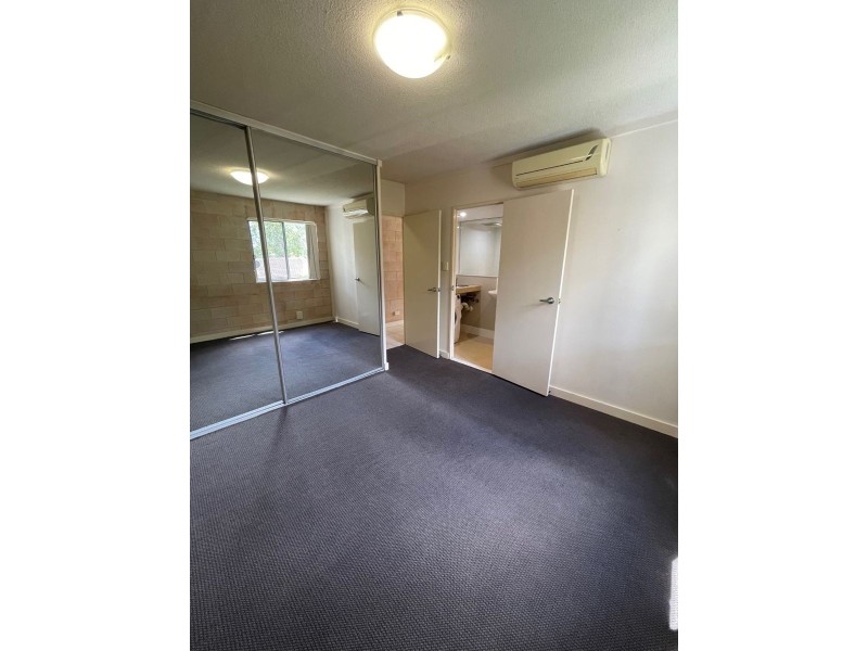 4 /148 High Street, Southport QLD 4215
