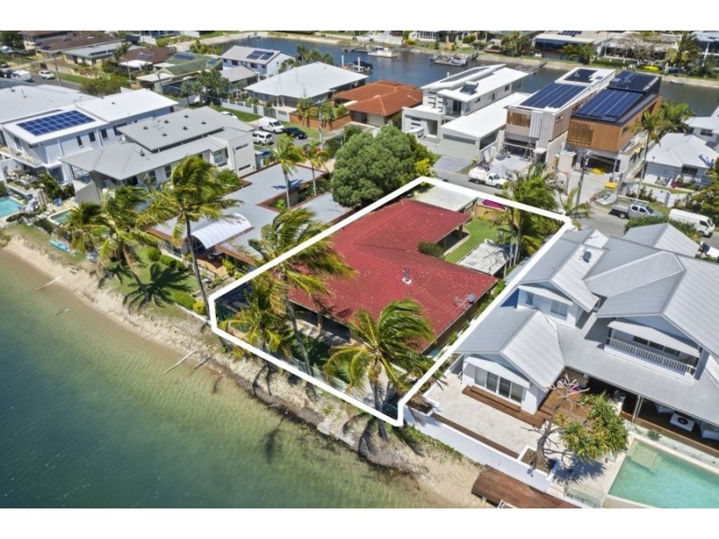 19 Marlin Ct, Palm Beach QLD 4221