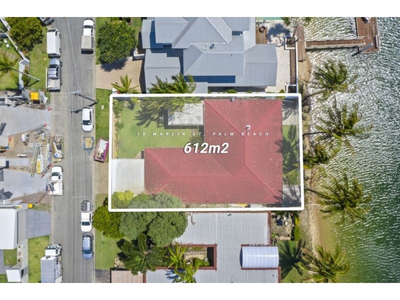 19 Marlin Ct, Palm Beach QLD 4221