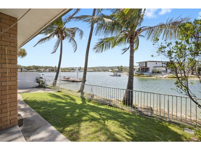 19 Marlin Ct, Palm Beach QLD 4221