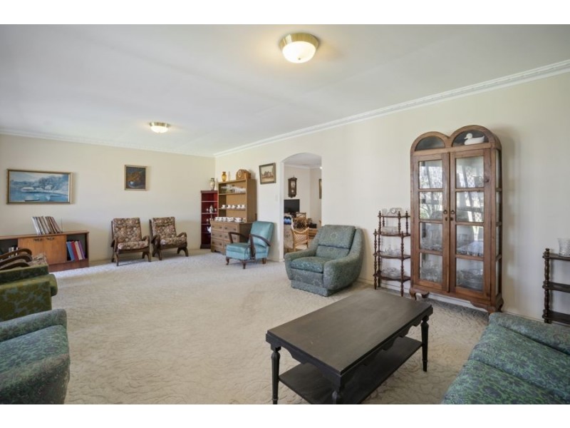 19 Marlin Ct, Palm Beach QLD 4221