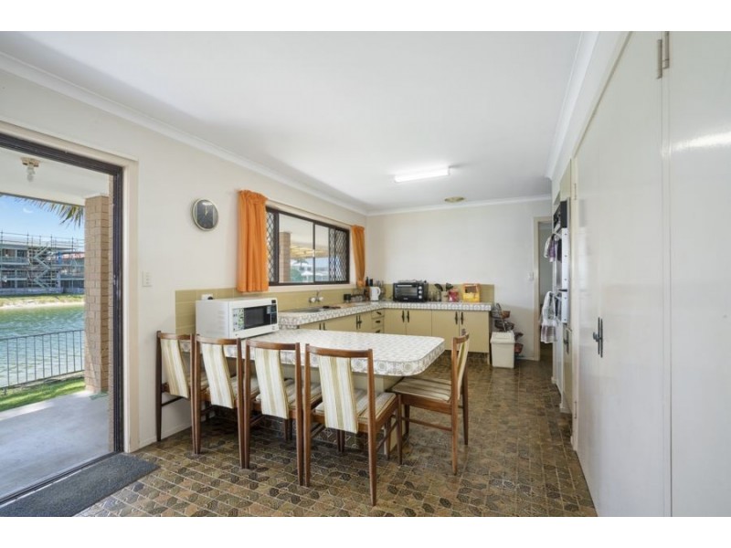 19 Marlin Ct, Palm Beach QLD 4221